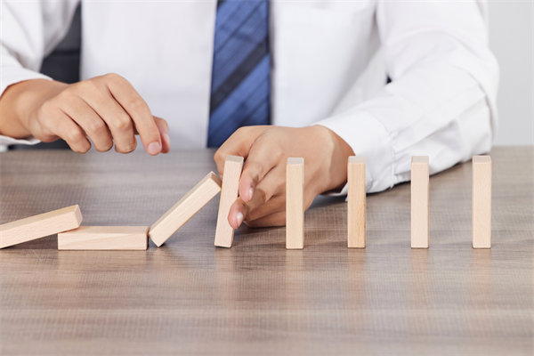 如何建立有效的風(fēng)險防控體系，保障集團(tuán)安全？