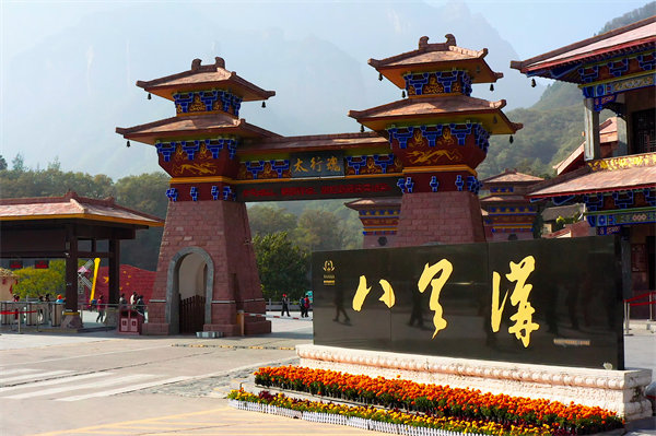 企業(yè)深陷瓶頸期，發(fā)展舉步維艱，新鄉(xiāng)戰(zhàn)略咨詢公司如何破局？