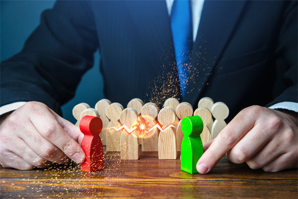 新老業(yè)務(wù)沖突不斷，企業(yè)戰(zhàn)略管理如何平衡布局？