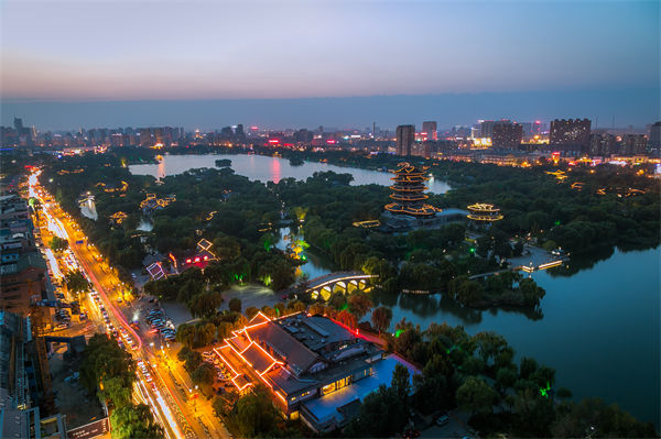 戰(zhàn)略規(guī)劃總落空？濟(jì)南戰(zhàn)略咨詢公司如何讓目標(biāo)落地有跡可循？