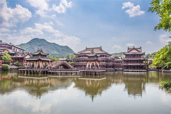 制造業(yè)管理分析：短劇基地狂飆，誰是下一個橫店？