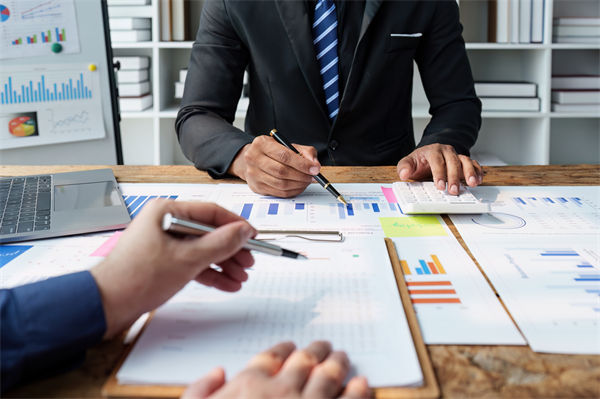 企業預算管理：浙江老板花3000元挽回約800萬損失